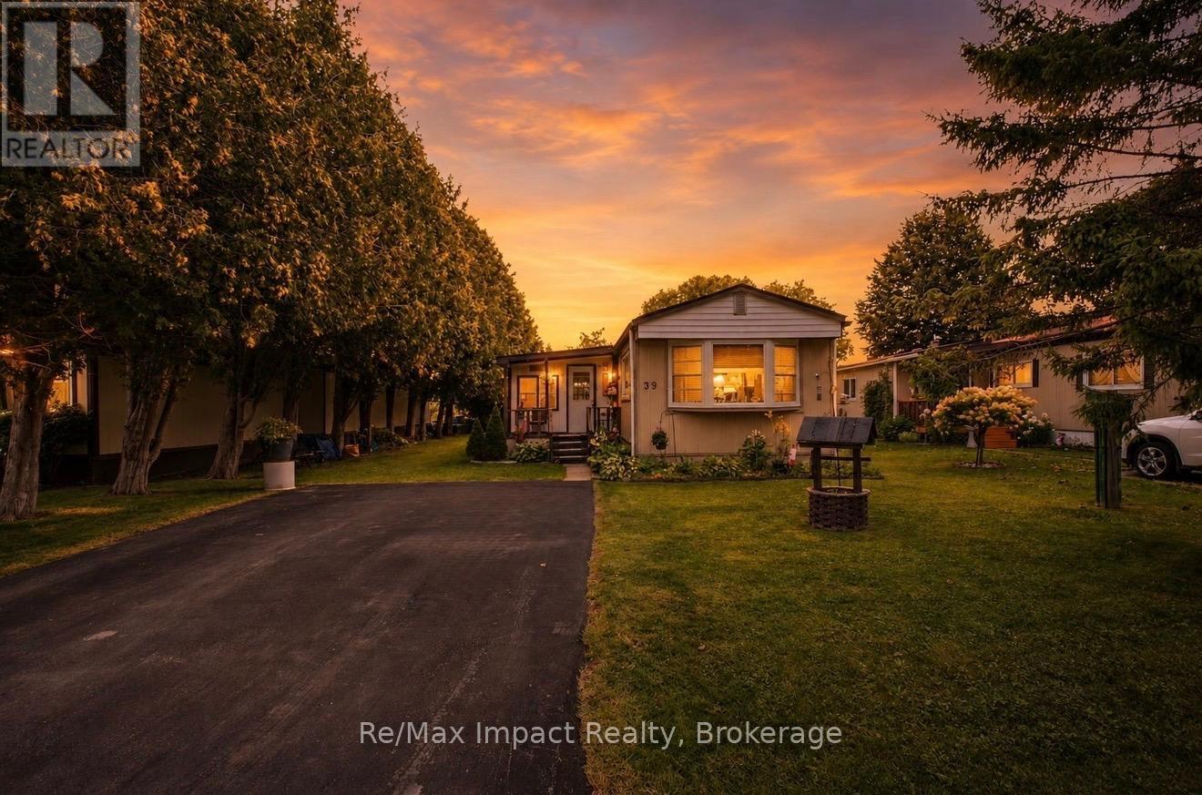 39 Hillview Drive Property Photo 1