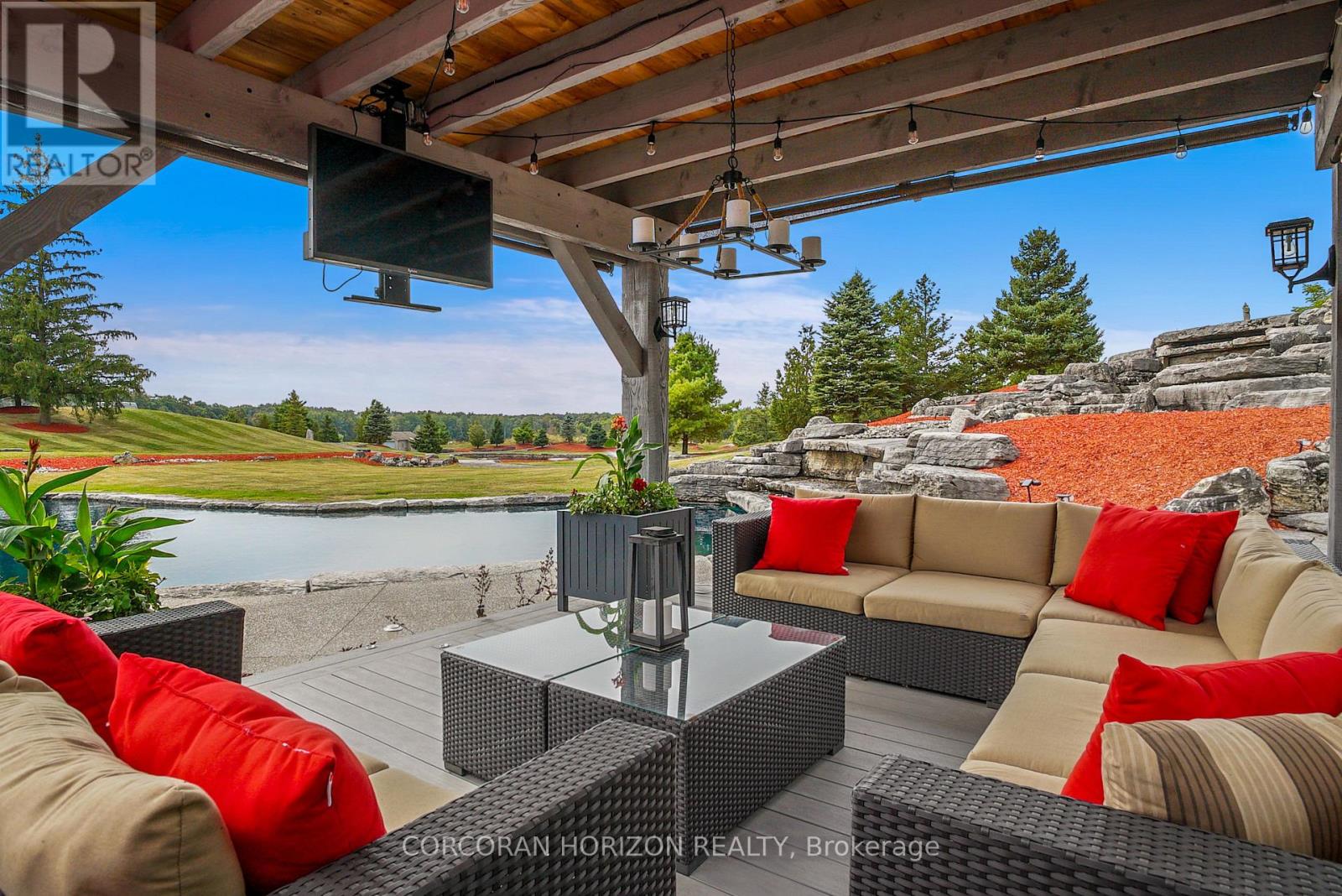 1546 Maryhill Road Property Photo 43