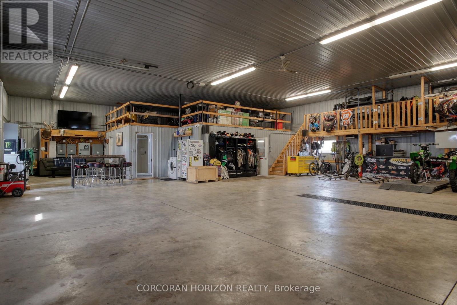 1546 Maryhill Road Property Photo 45