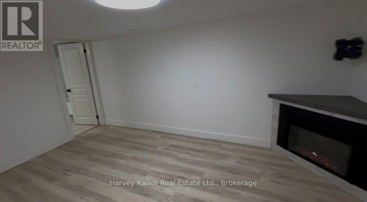 99 Spencer Street Property Photo 35