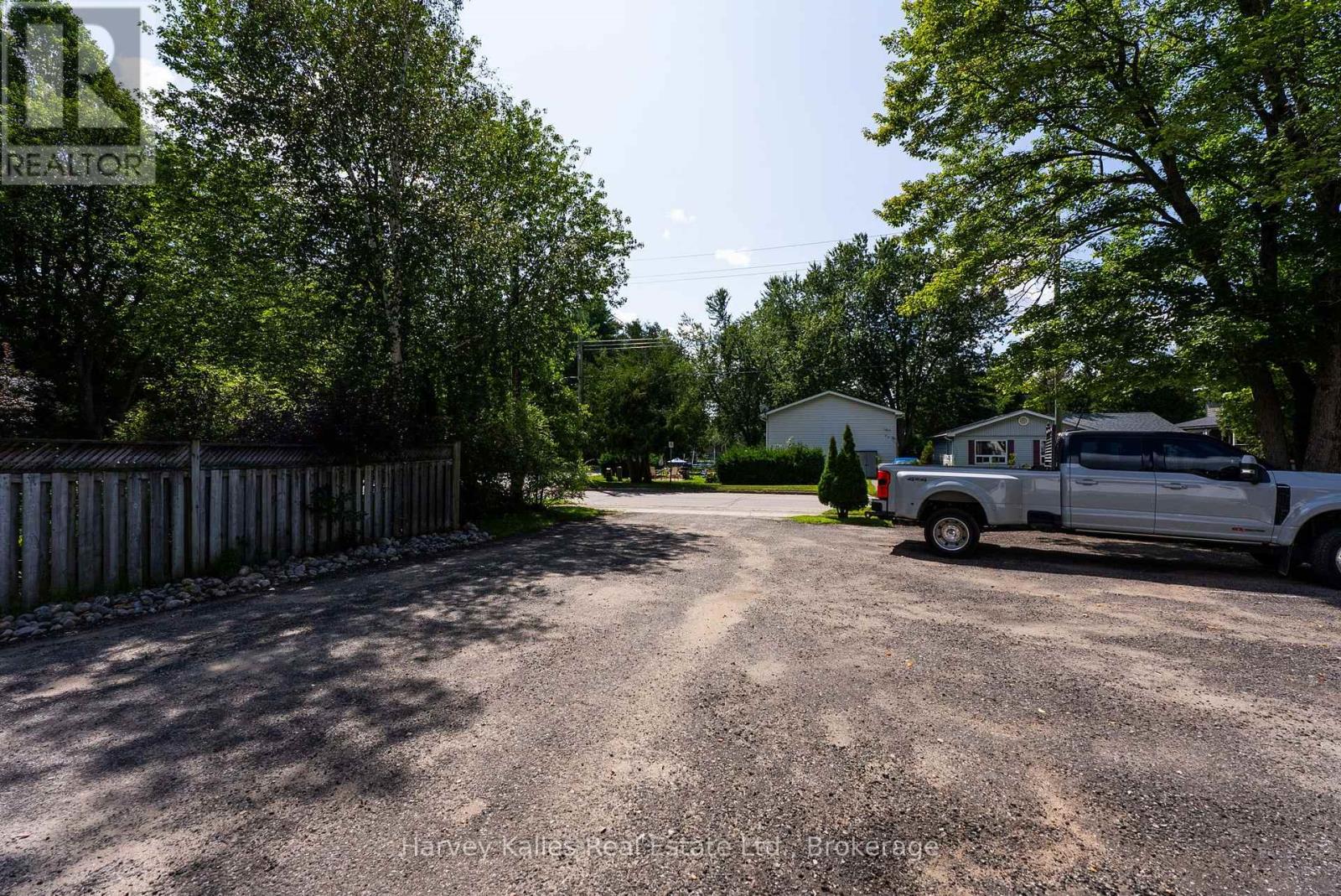 99 Spencer Street Property Photo 42