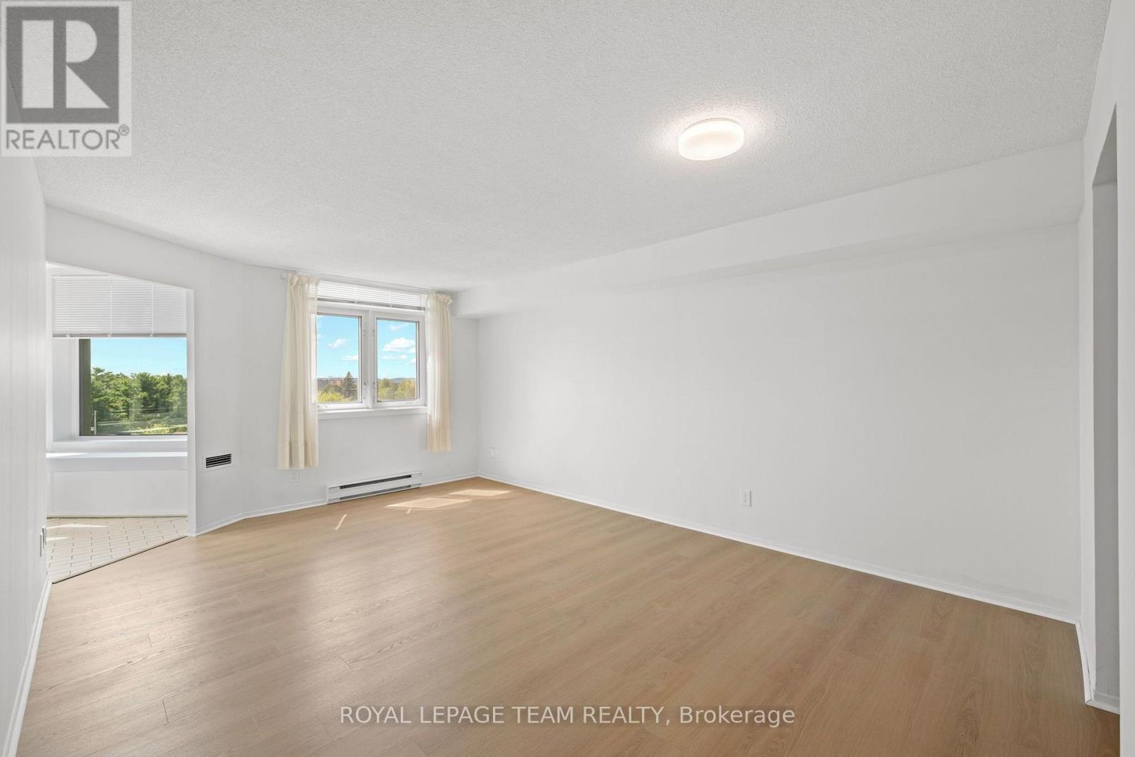 719 - 1025 Grenon Avenue Property Photo 8
