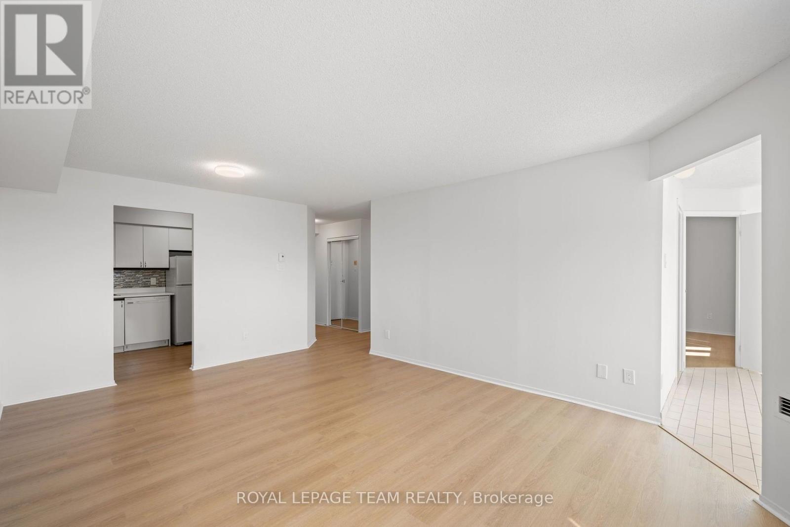 719 - 1025 Grenon Avenue Property Photo 10