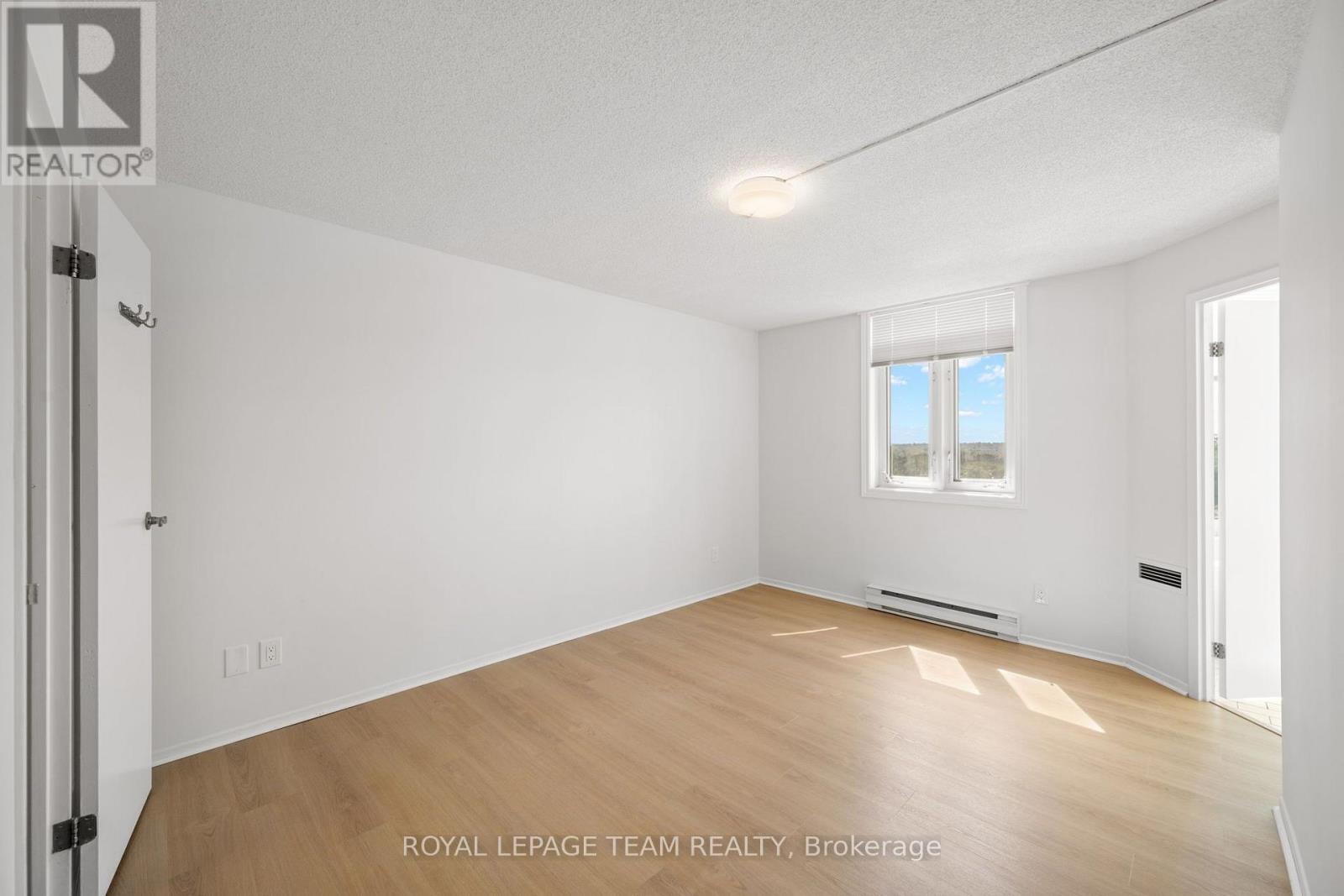 719 - 1025 Grenon Avenue Property Photo 19