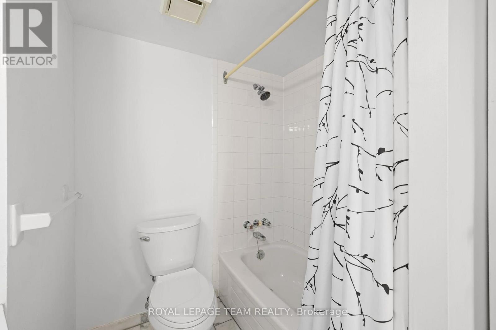 719 - 1025 Grenon Avenue Property Photo 23
