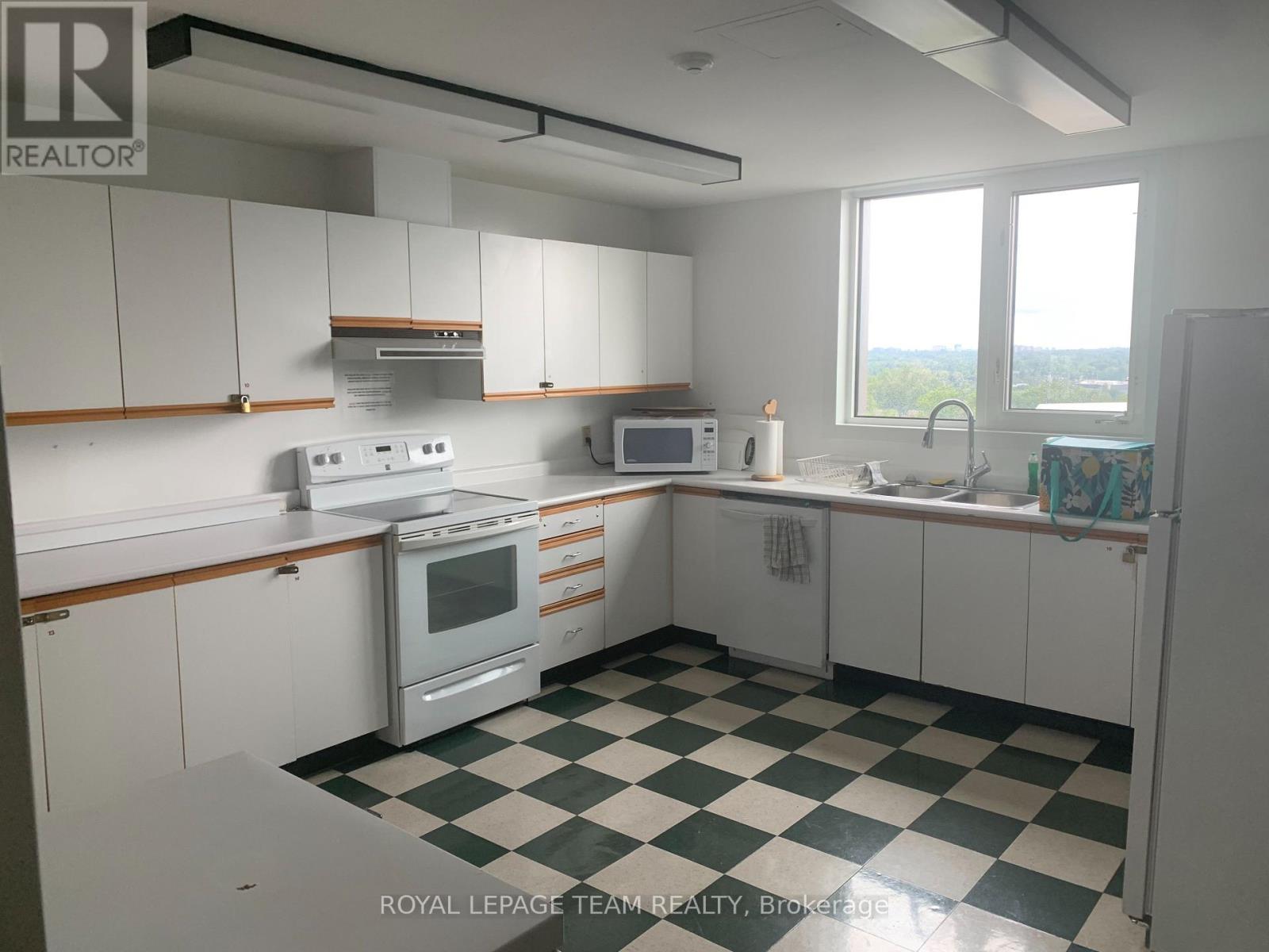719 - 1025 Grenon Avenue Property Photo 39