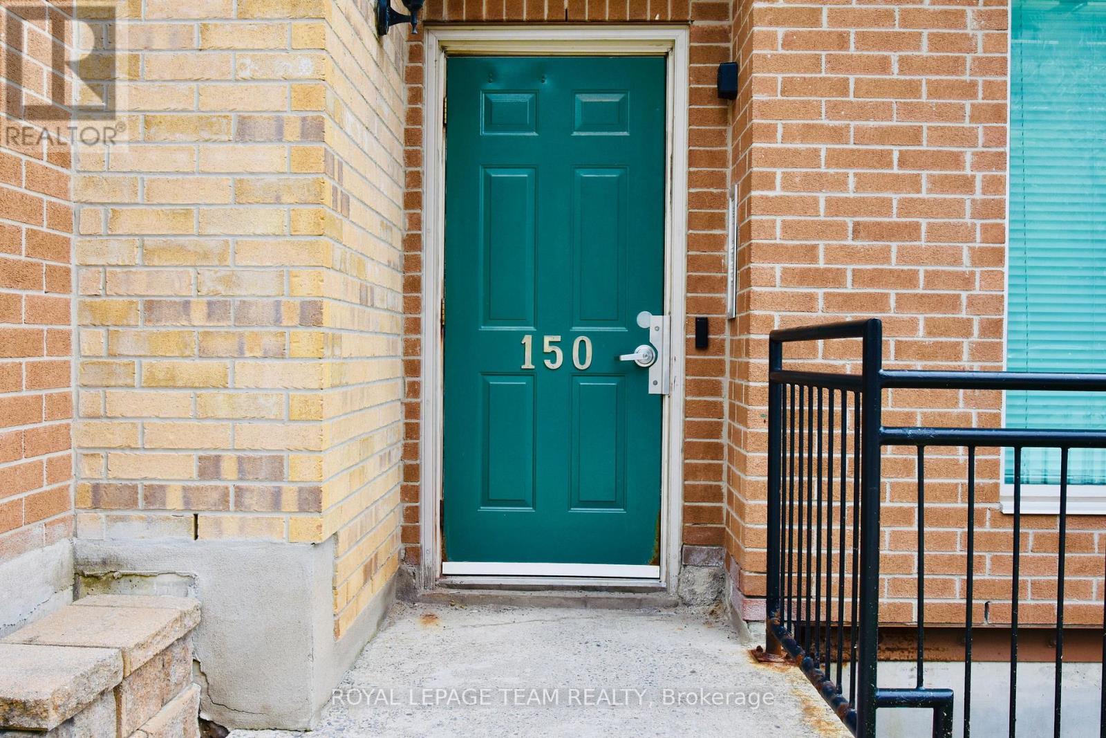 3e - 150 York Street Property Photo 2