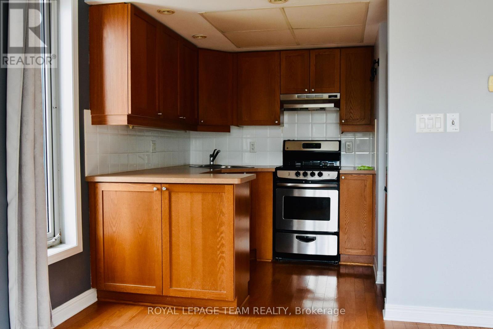 3e - 150 York Street Property Photo 6