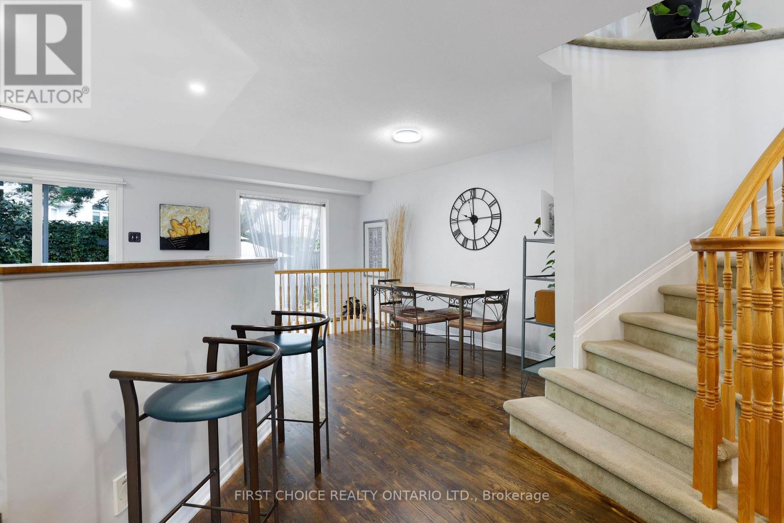 51 Central Park Drive Property Photo 12