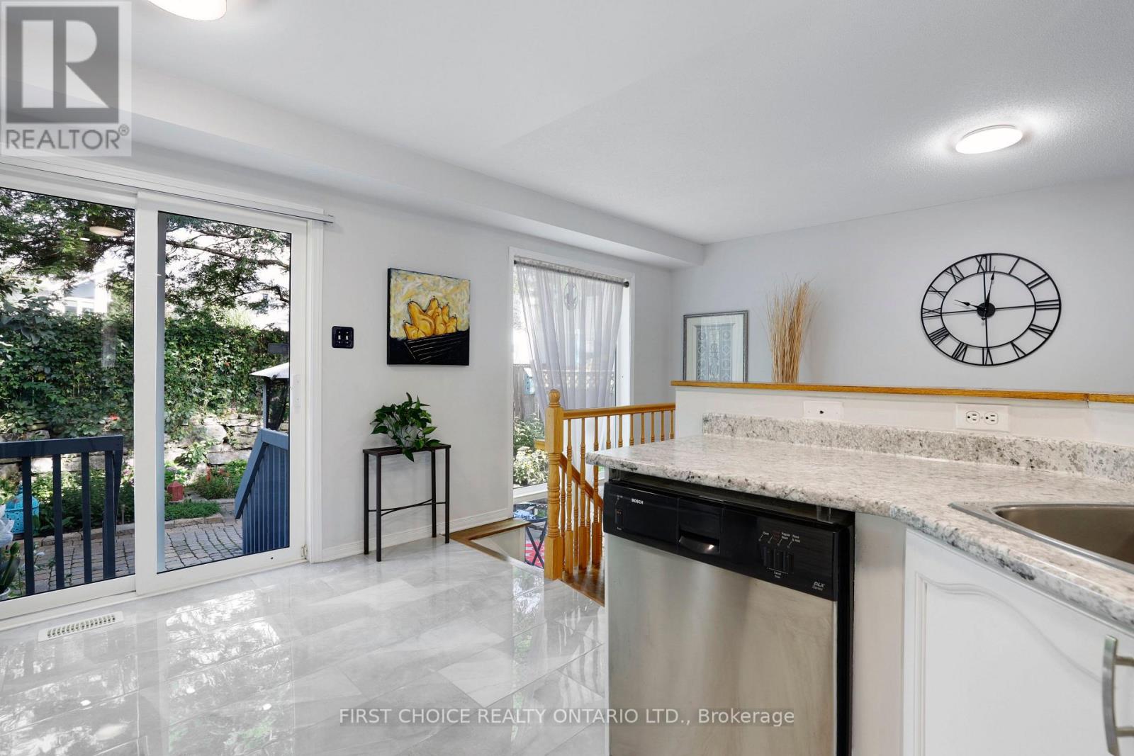51 Central Park Drive Property Photo 18
