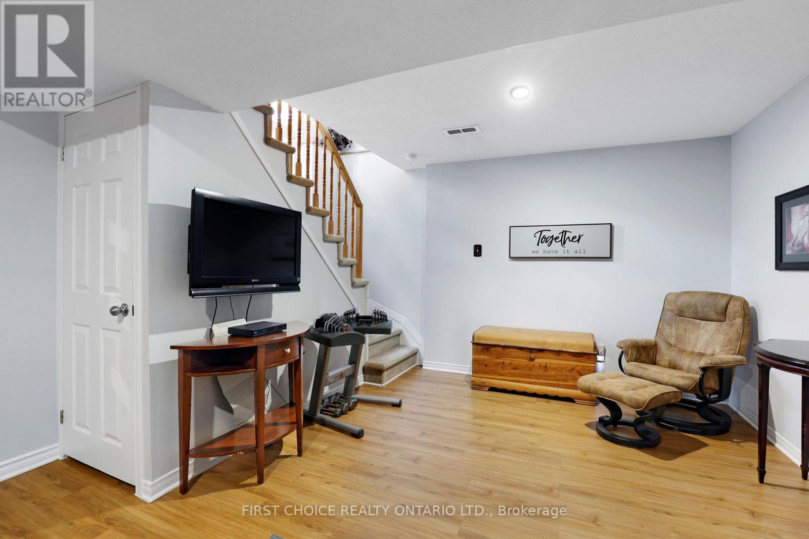 51 Central Park Drive Property Photo 31