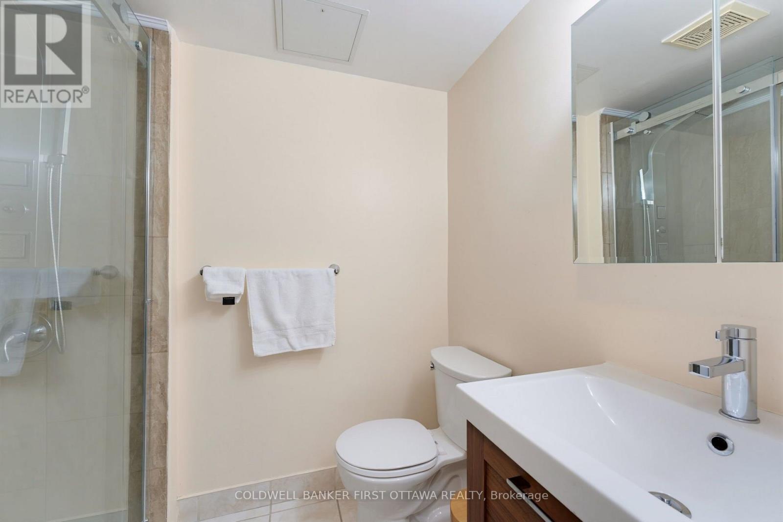 803 - 2000 Jasmine Crescent Property Photo 26