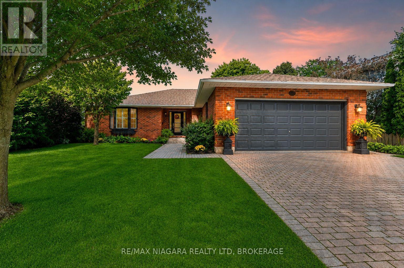 54 The Promenade Property Photo 1