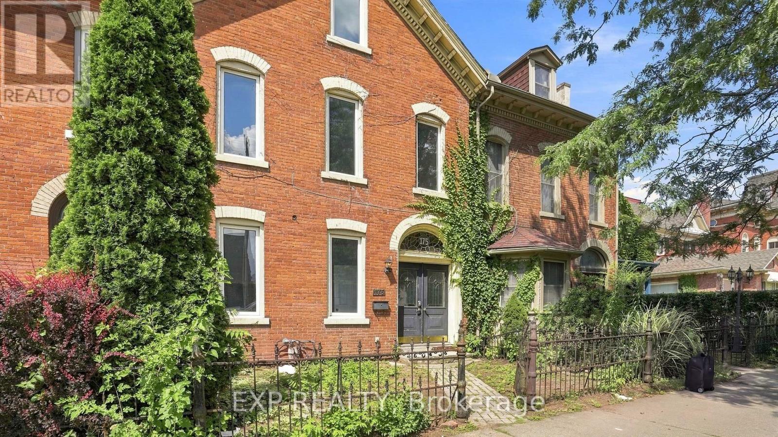 175 King Street Property Photo 2