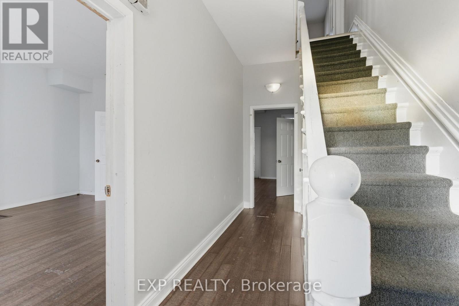 175 King Street Property Photo 5