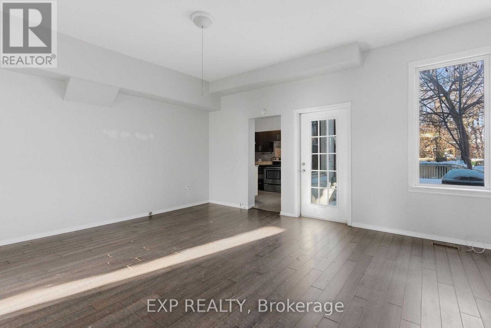 175 King Street Property Photo 10