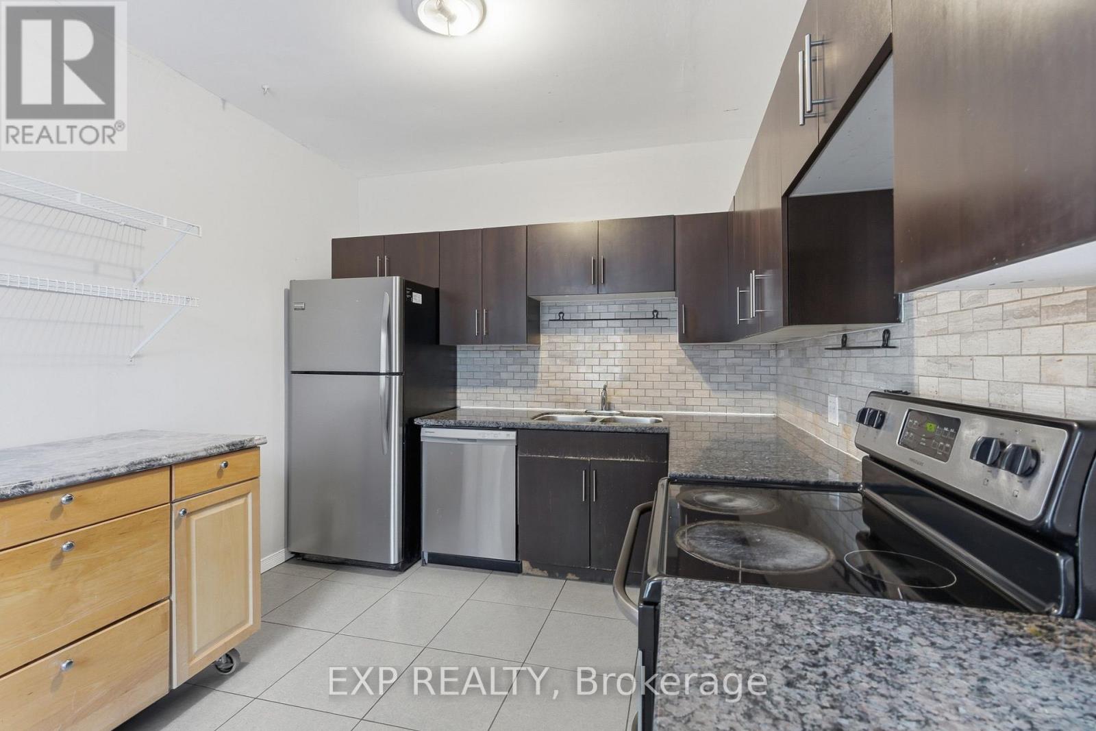 175 King Street Property Photo 17