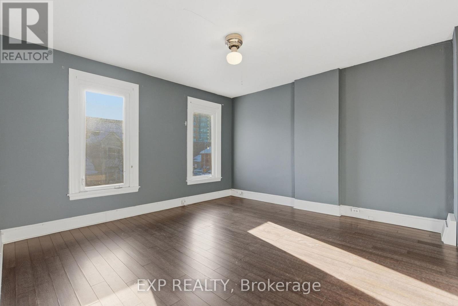 175 King Street Property Photo 21