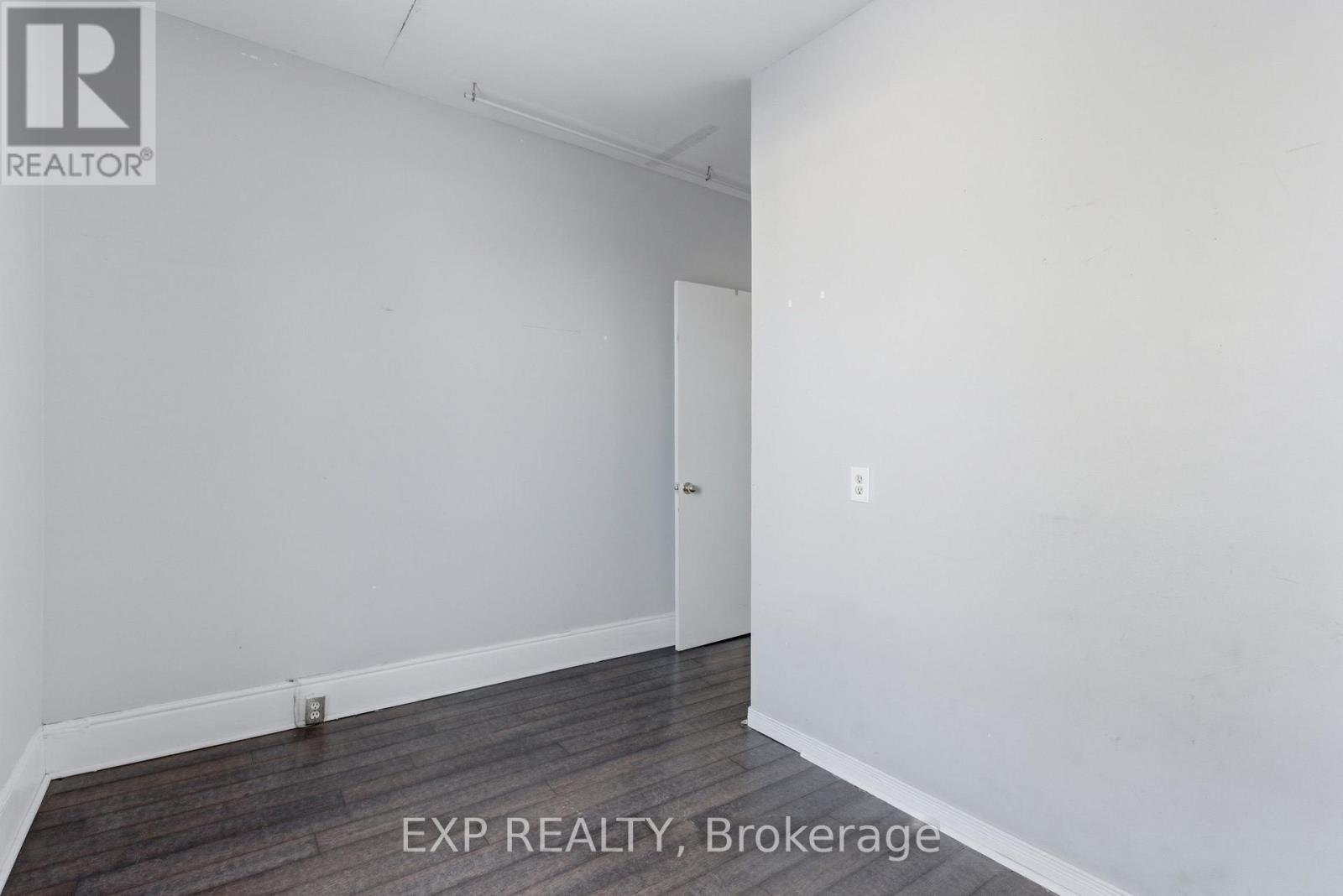 175 King Street Property Photo 28