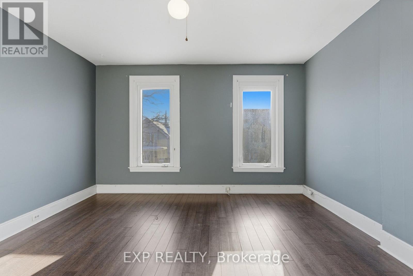 175 King Street Property Photo 31