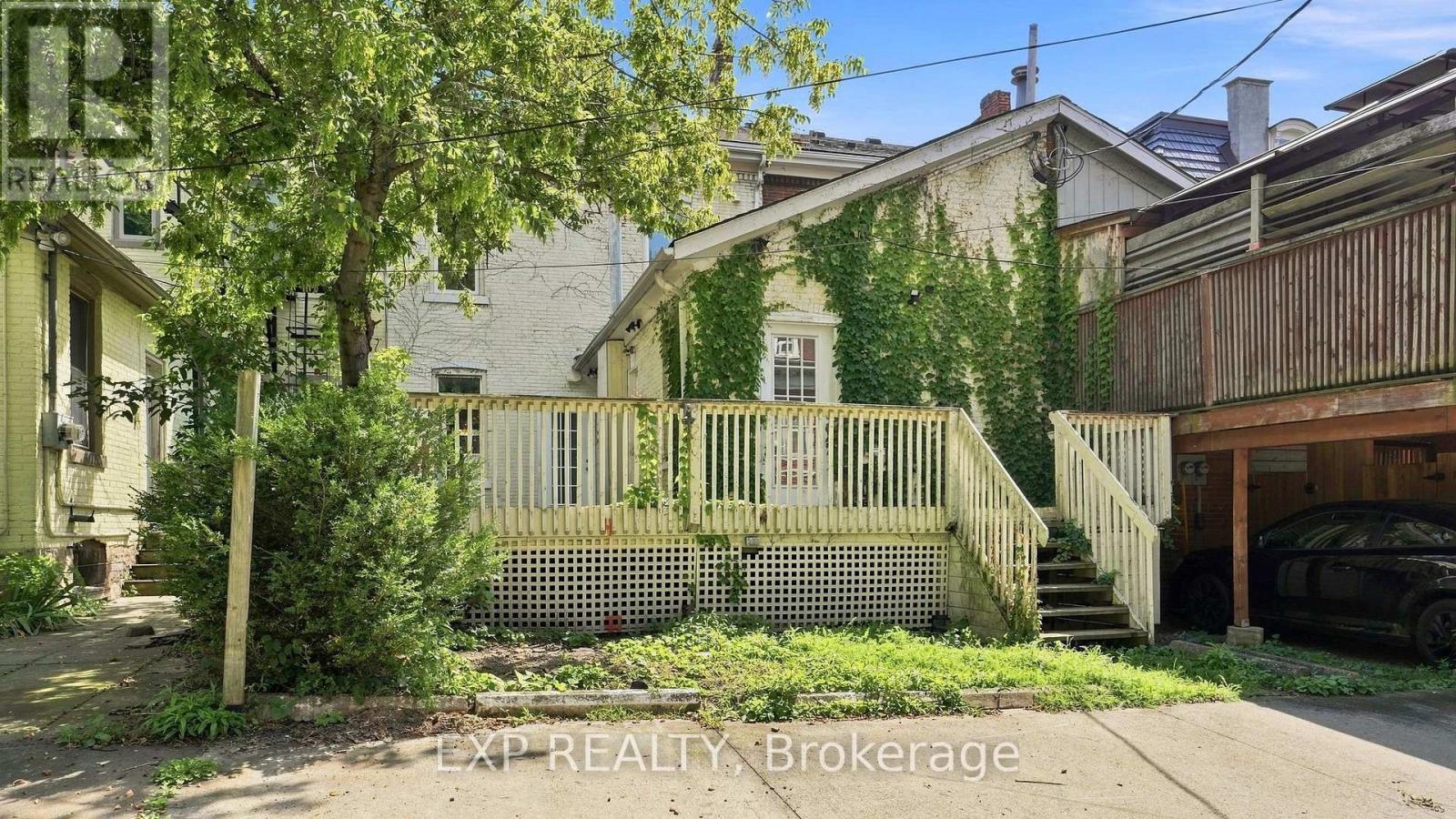 175 King Street Property Photo 43