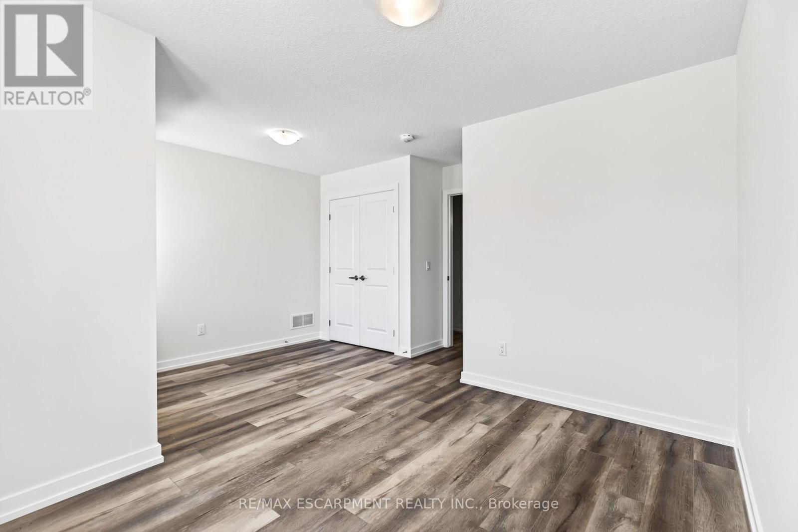 96 Valley Trail Place Property Photo 21