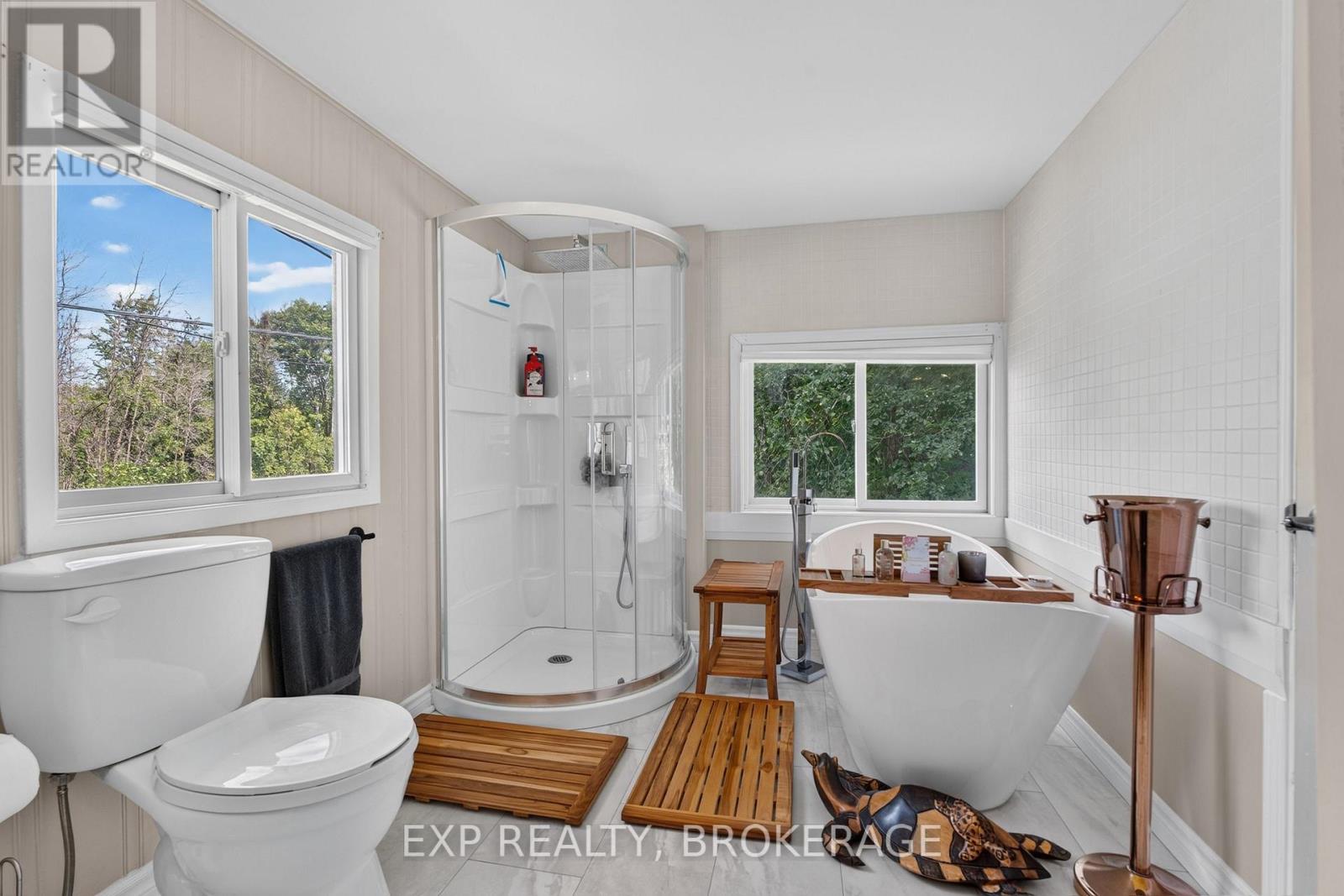 22053 Highway 7 Property Photo 19