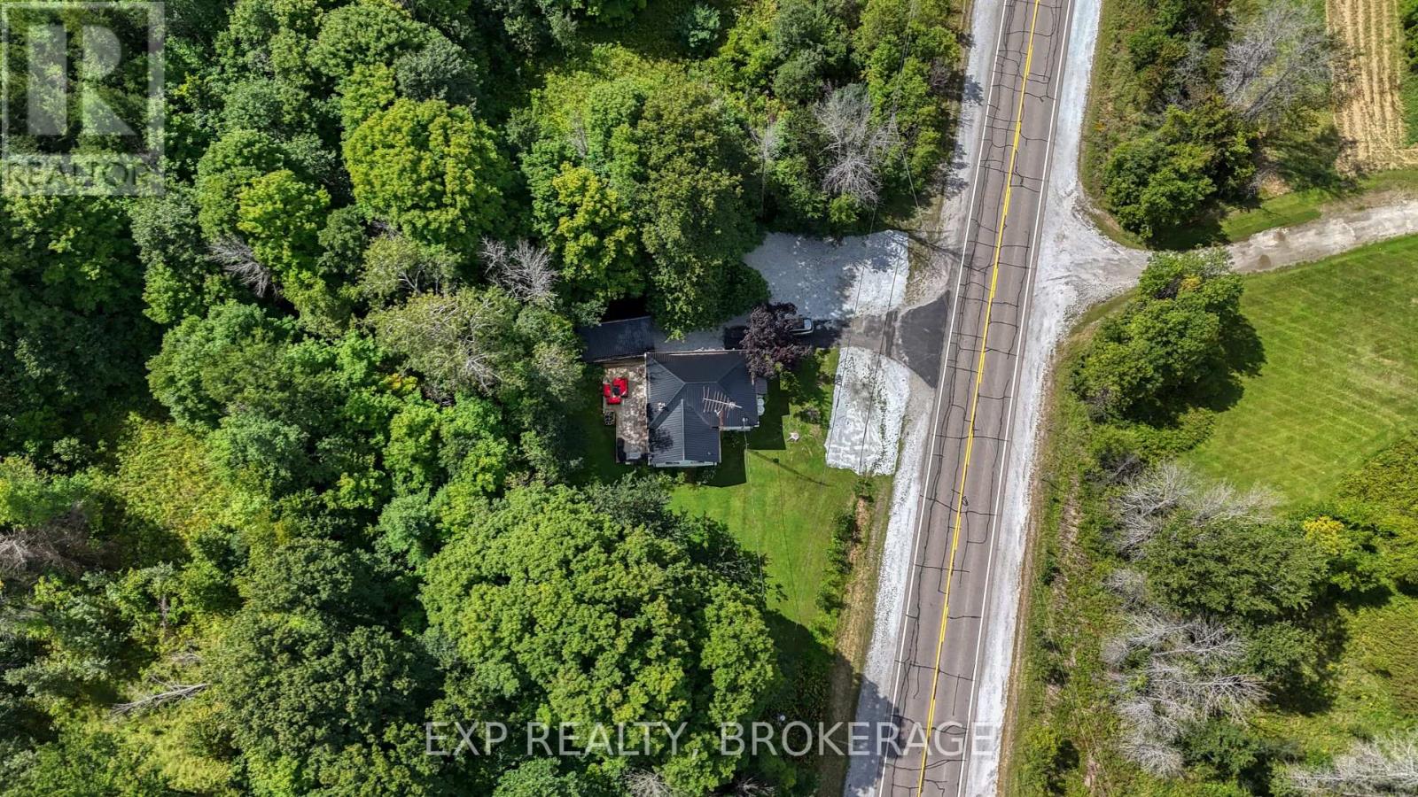 22053 Highway 7 Property Photo 34