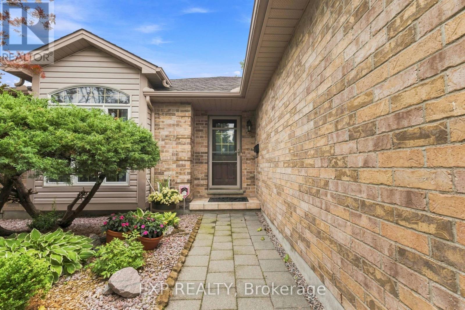 144 Stephen Moore Drive Property Photo 2