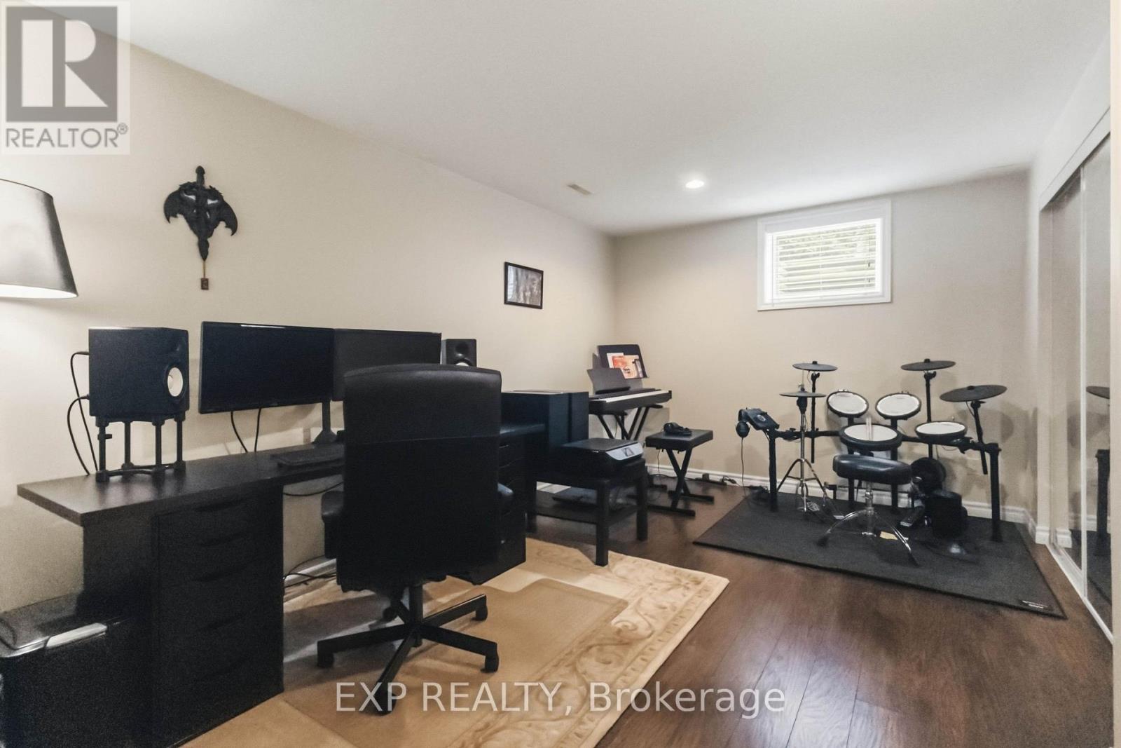 144 Stephen Moore Drive Property Photo 24