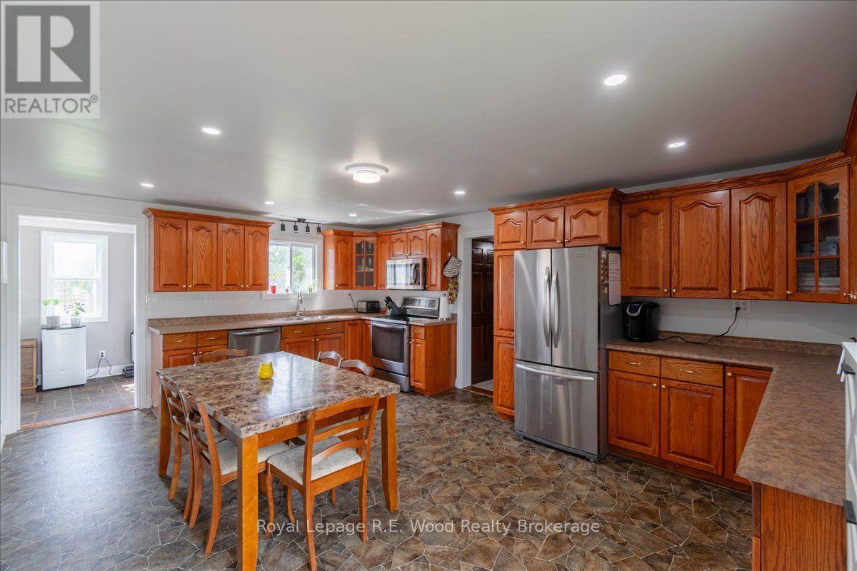56 Queen Street Property Photo 20