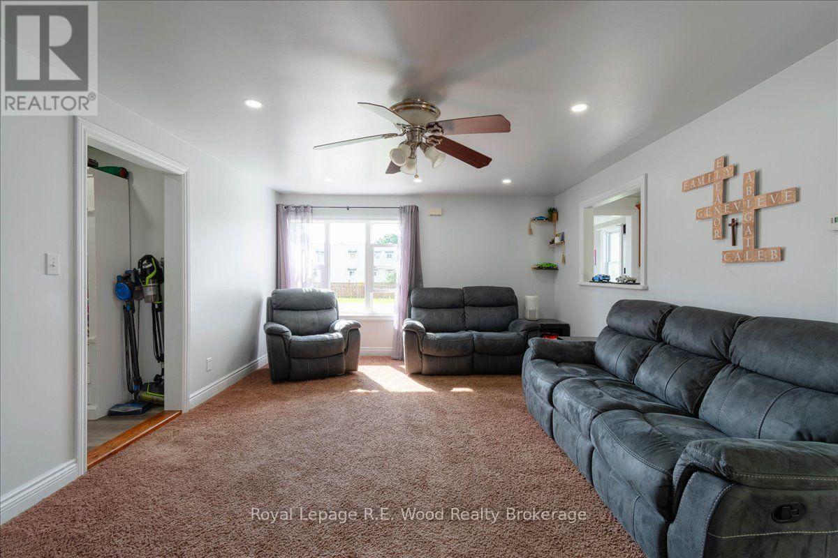 56 Queen Street Property Photo 31