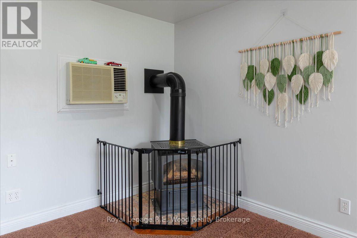 56 Queen Street Property Photo 32
