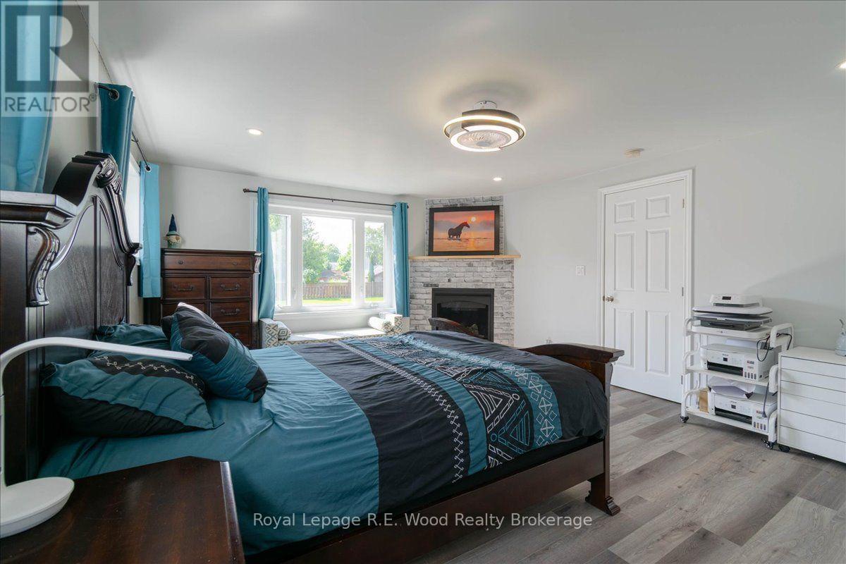 56 Queen Street Property Photo 36