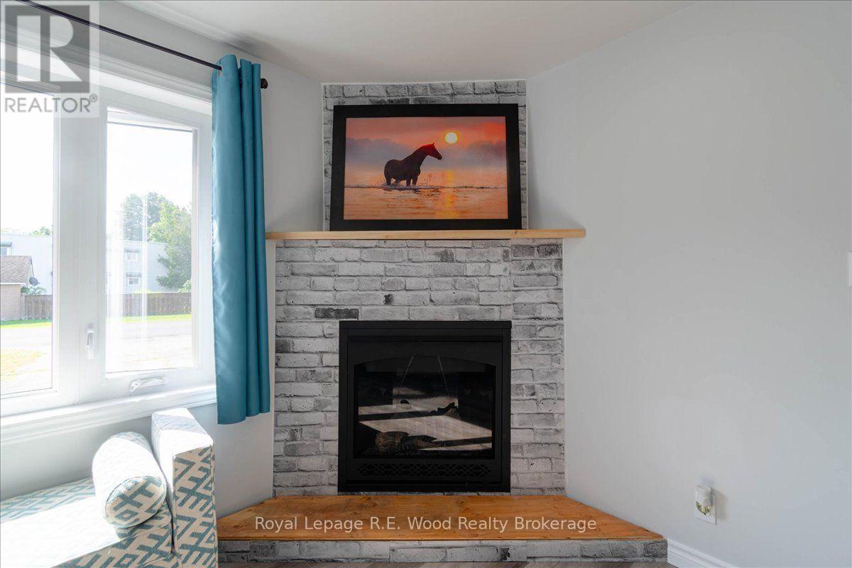 56 Queen Street Property Photo 37