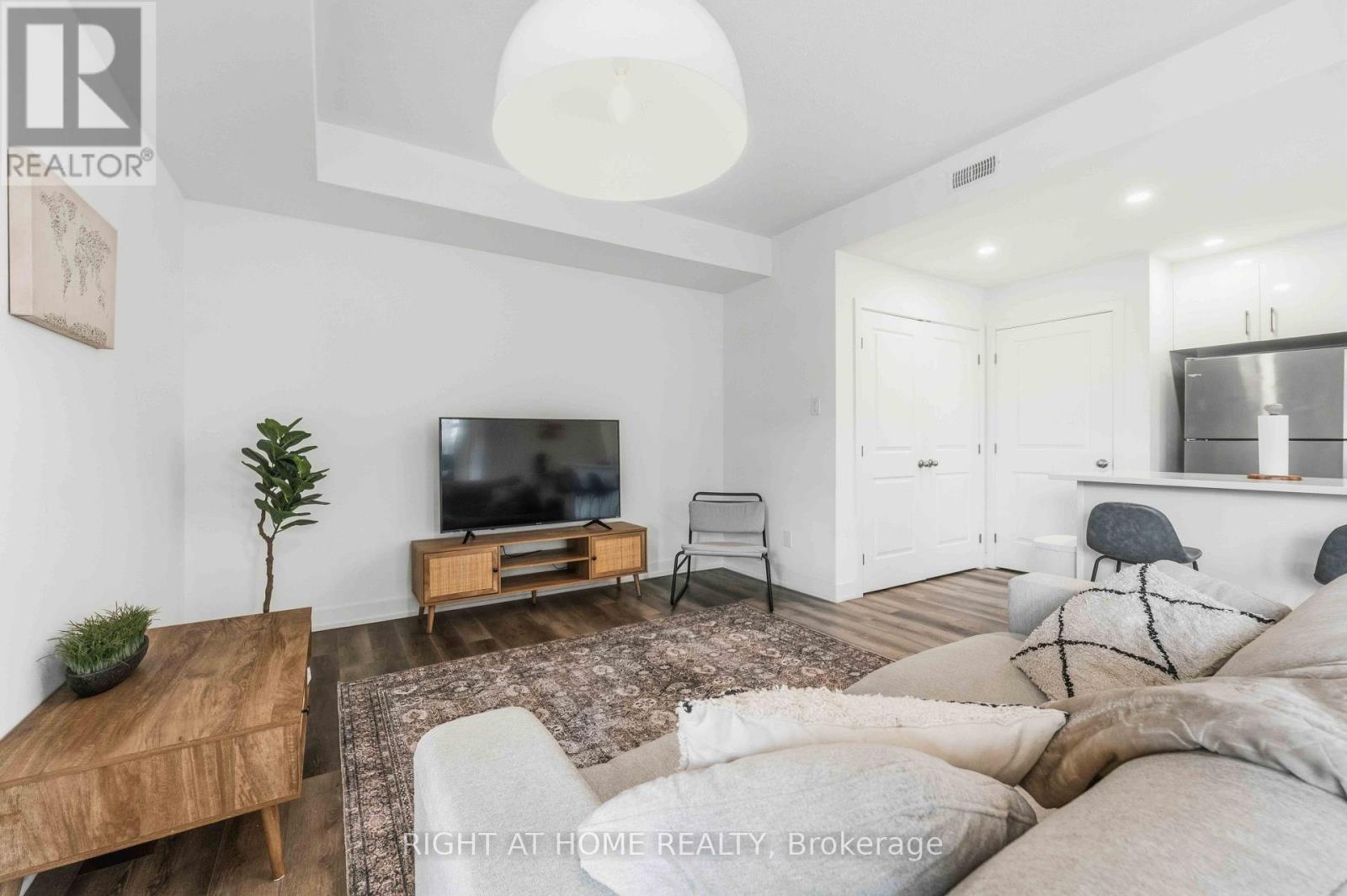 D - 55 Overberg Way Property Photo 8