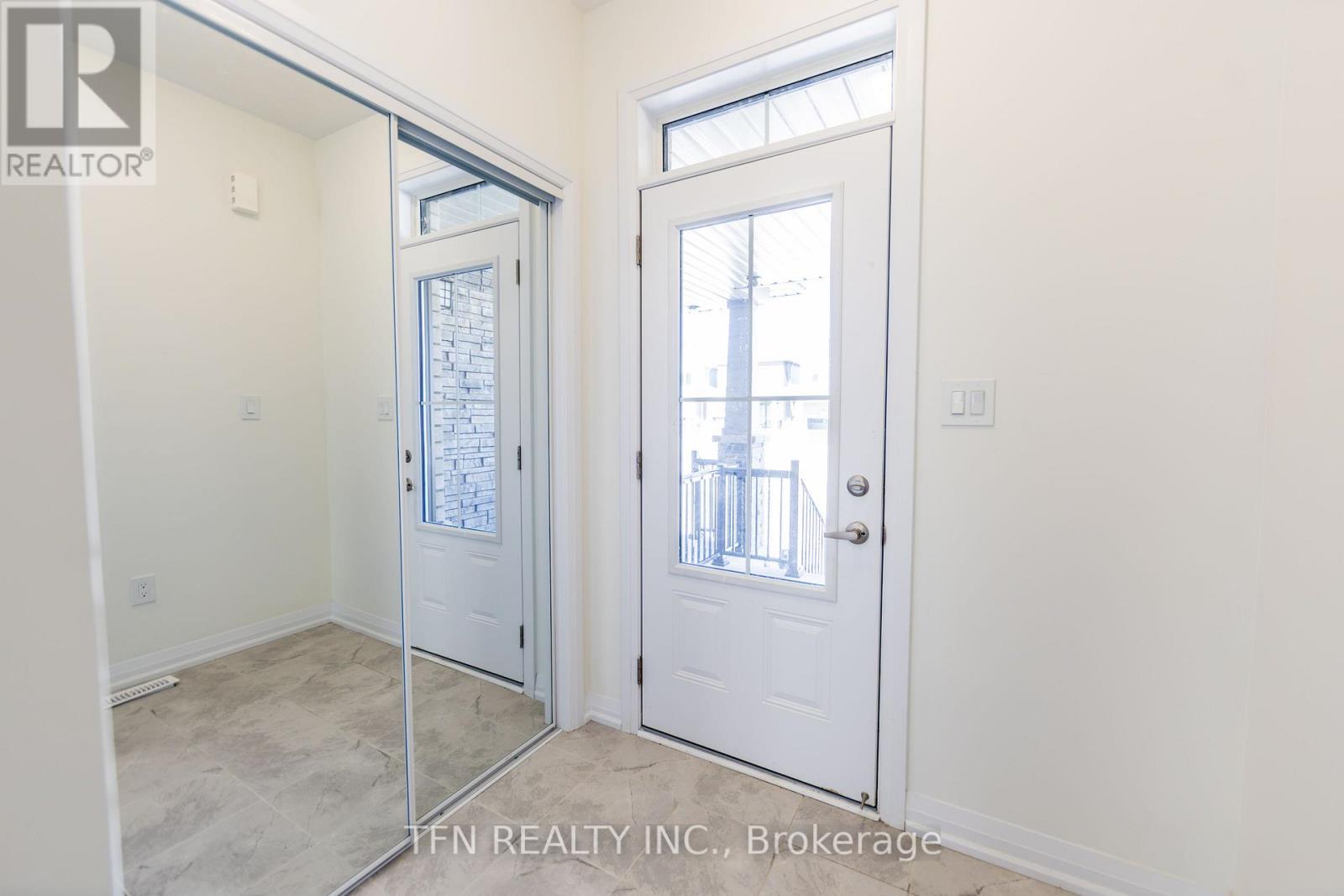 385 Starlight Avenue Property Photo 13