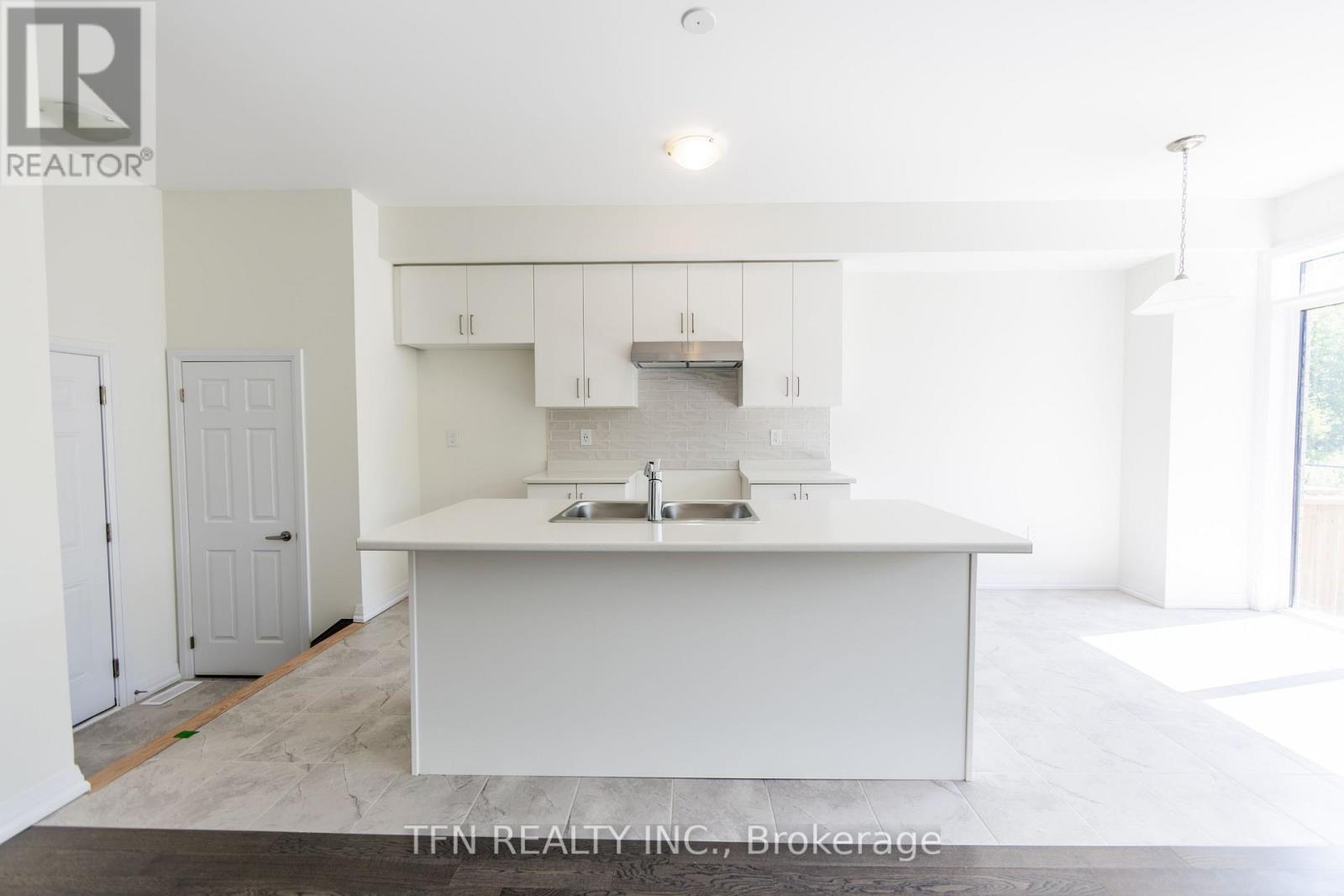 385 Starlight Avenue Property Photo 16