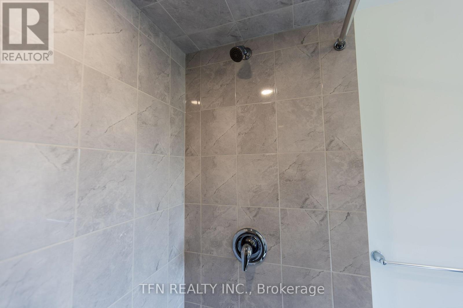 385 Starlight Avenue Property Photo 34