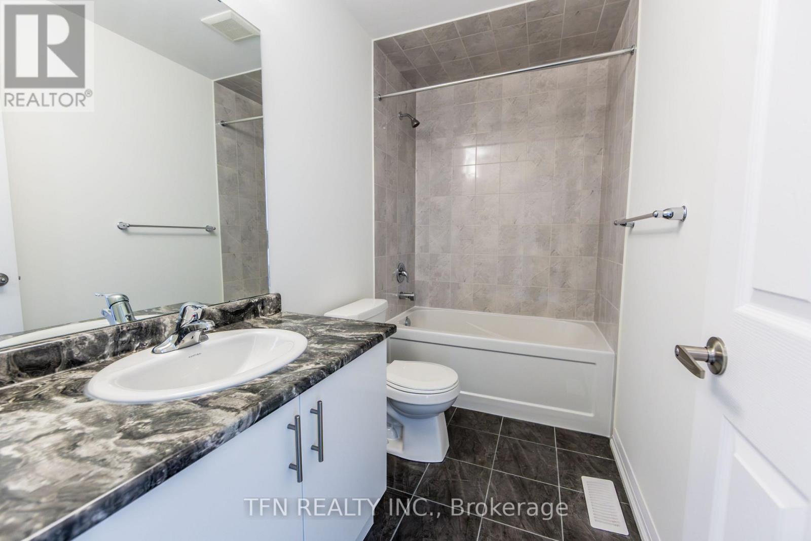 385 Starlight Avenue Property Photo 38
