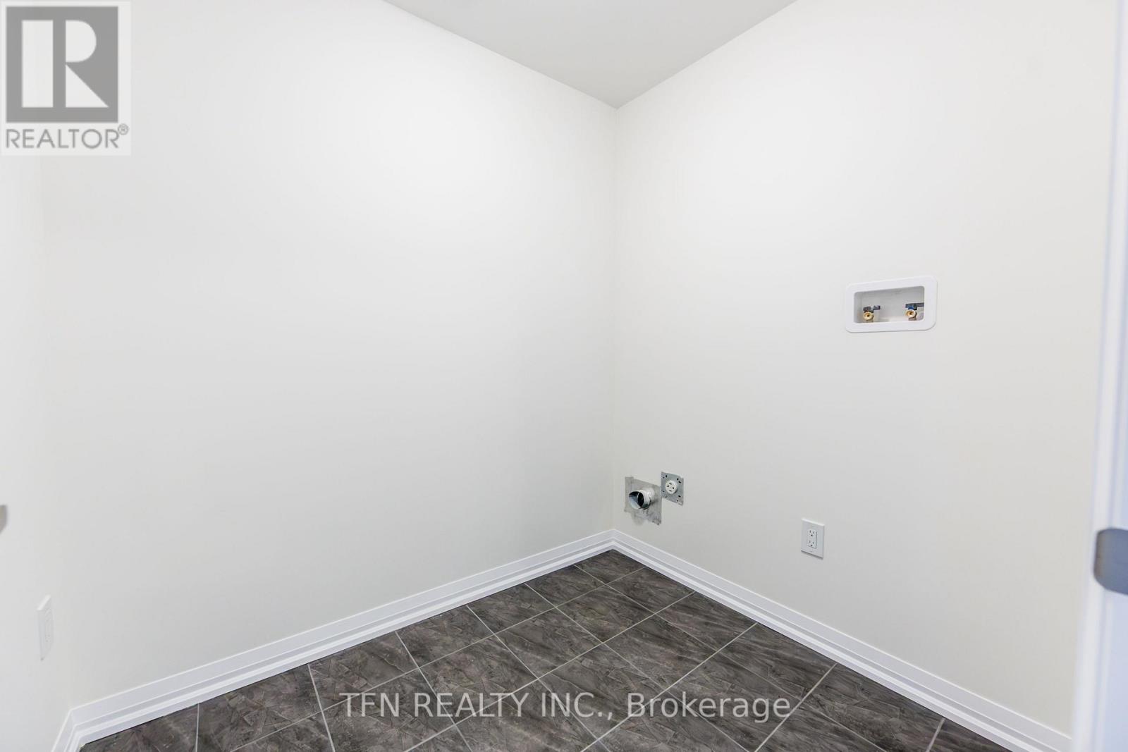 385 Starlight Avenue Property Photo 43
