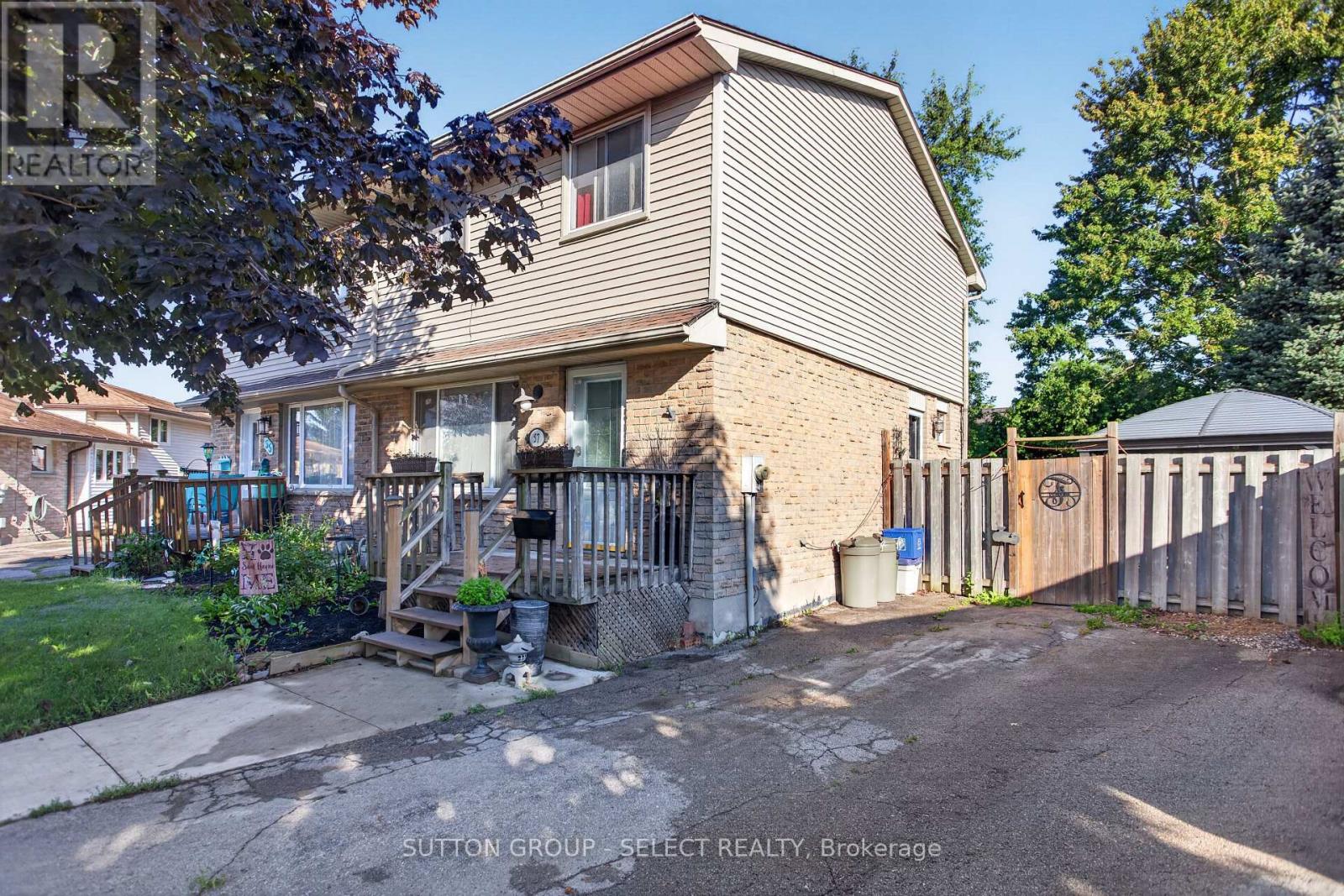 57 Edgemere Place Property Photo 1