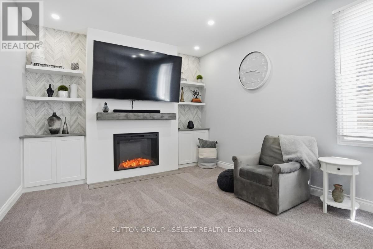 60 Edgevalley Road Property Photo 21