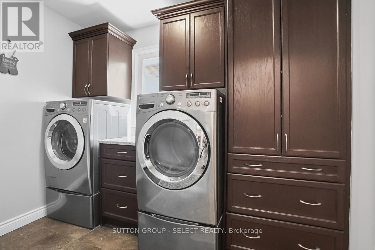 60 Edgevalley Road Property Photo 24