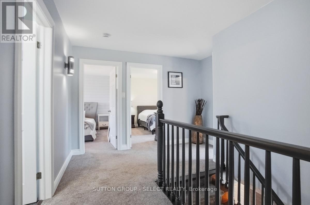 60 Edgevalley Road Property Photo 30