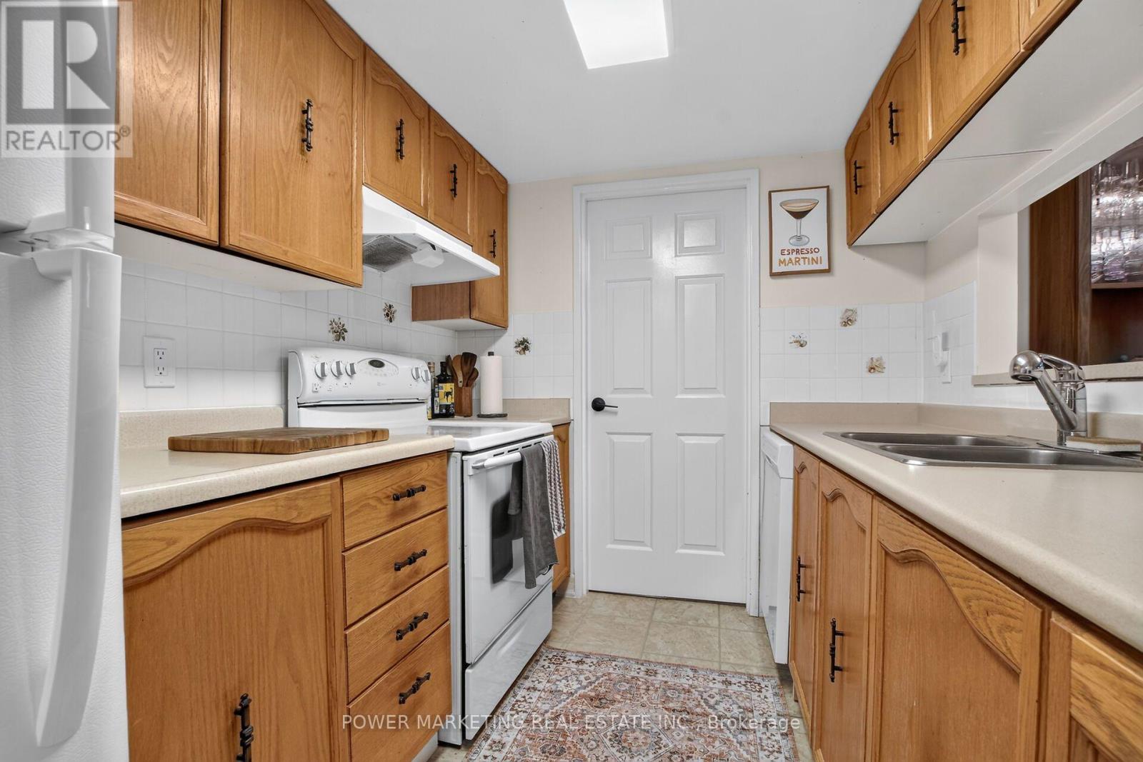 310 - 2019 Carling Avenue Property Photo 10