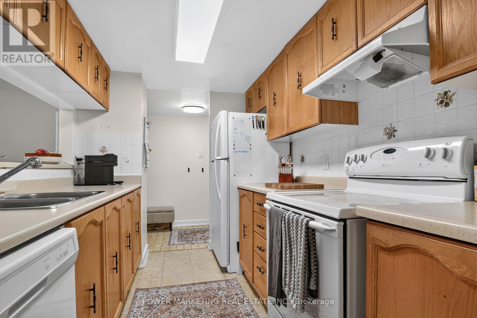 310 - 2019 Carling Avenue Property Photo 11