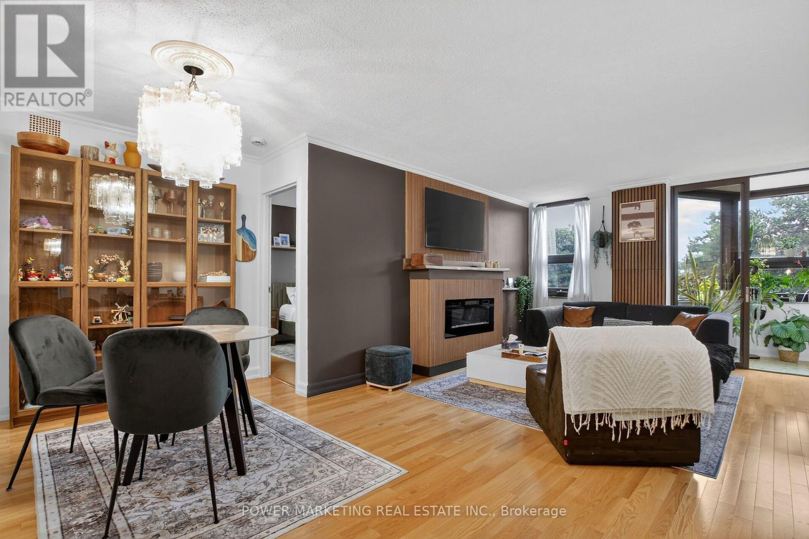 310 - 2019 Carling Avenue Property Photo 14