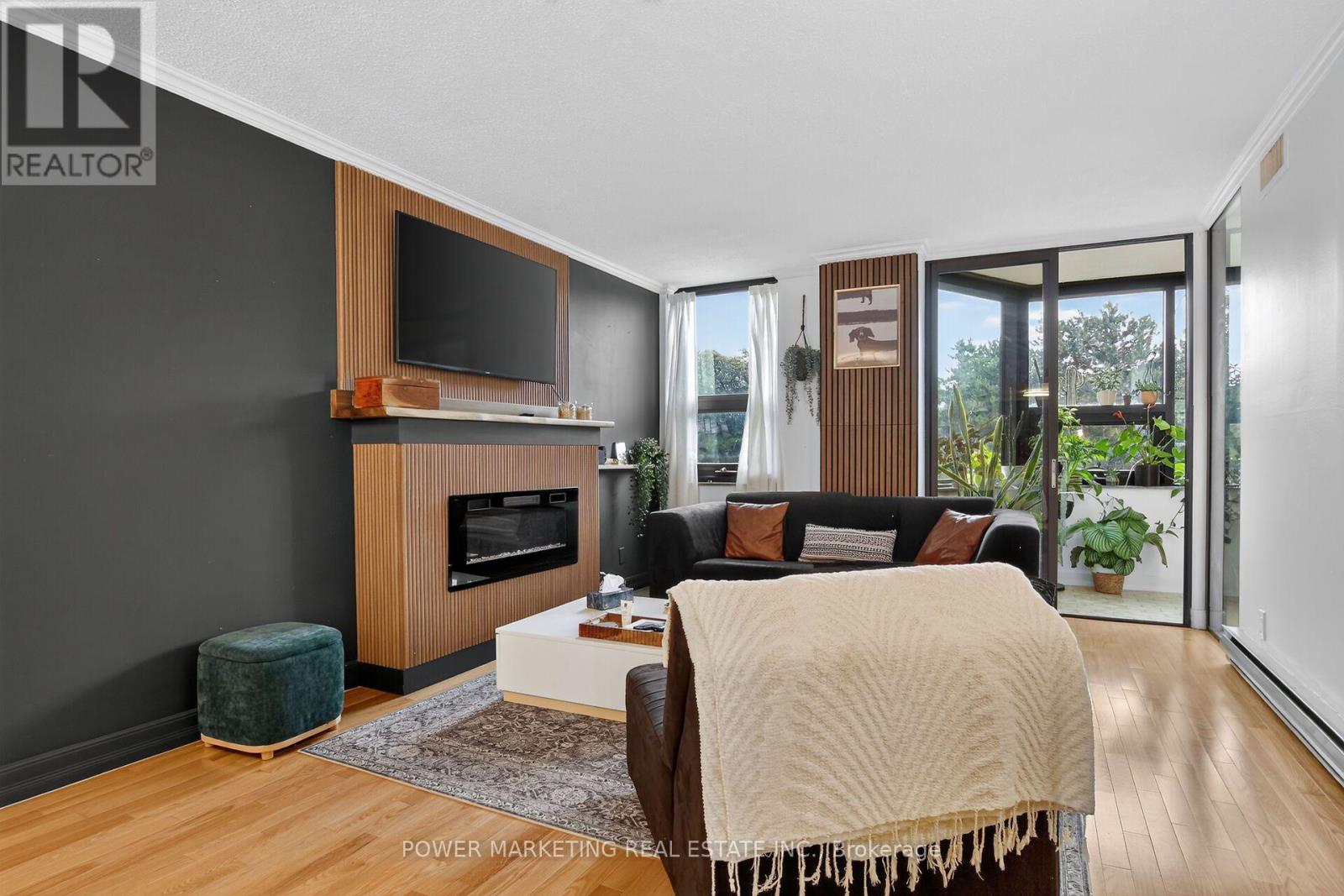 310 - 2019 Carling Avenue Property Photo 19