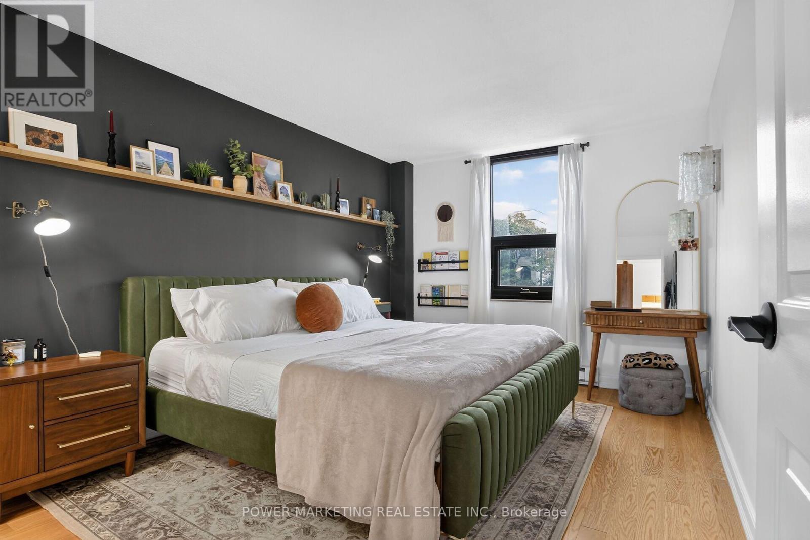 310 - 2019 Carling Avenue Property Photo 25